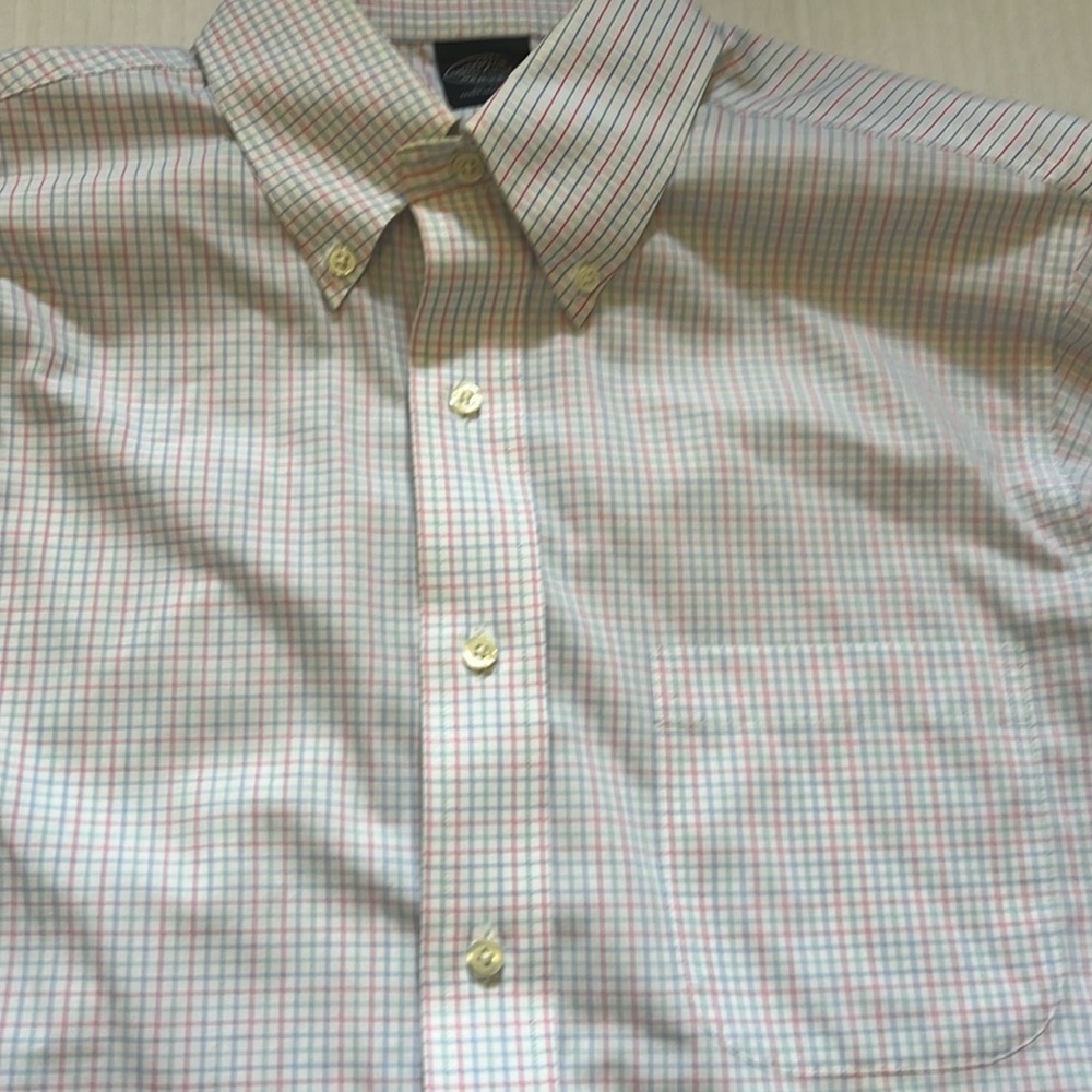 Brooks Bothers like new non-iron dress shirt. 15x32/33